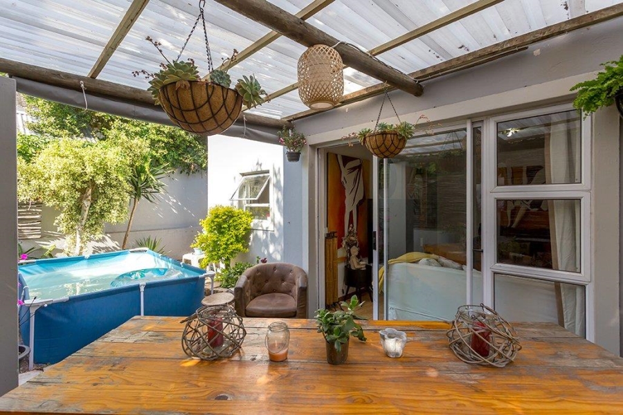 2 Bedroom Property for Sale in Table View Western Cape